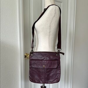 EUC Fat Face UK Burgundy Leather Crossbody Bag Adjustable Strap